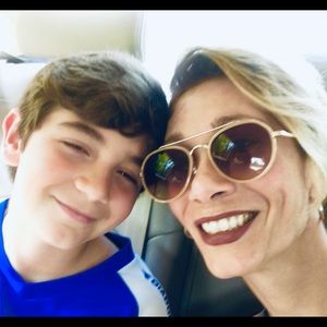 Meet your Posher, Charlotte